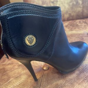 Gucci Hysteria Ankle Boots